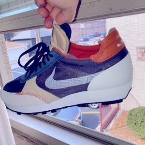 Nike sneakers N. 354 special edition.